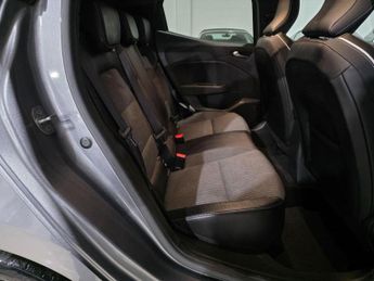 Renault Clio 1.6 E-TECH Techno Auto Euro 6 (s/s) 5dr
