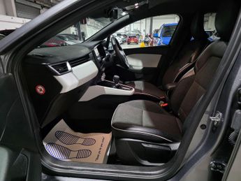 Renault Clio 1.6 E-TECH Techno Auto Euro 6 (s/s) 5dr