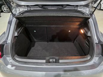 Renault Clio 1.6 E-TECH Techno Auto Euro 6 (s/s) 5dr