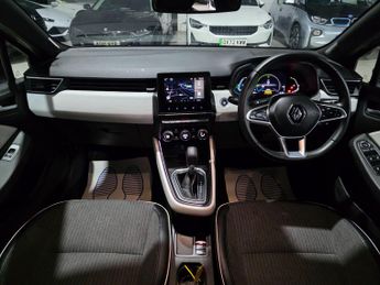 Renault Clio 1.6 E-TECH Techno Auto Euro 6 (s/s) 5dr