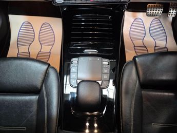 Mercedes-Benz CLA 1.3 CLA180 AMG Line (Premium Plus 2) Coupe 7G-DCT Euro 6 (s/s) 4