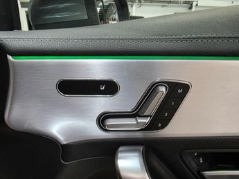 Mercedes-Benz CLA 1.3 CLA180 AMG Line (Premium Plus 2) Coupe 7G-DCT Euro 6 (s/s) 4