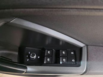 Audi Q3 1.5 TFSI CoD 35 S line S Tronic Euro 6 (s/s) 5dr