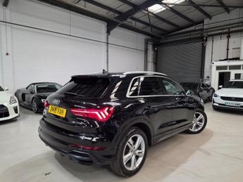 Audi Q3 1.5 TFSI CoD 35 S line S Tronic Euro 6 (s/s) 5dr