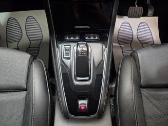 Vauxhall Grandland X 1.6 13.2kWh Ultimate Nav Auto 4WD Euro 6 (s/s) 5dr Hybrid4