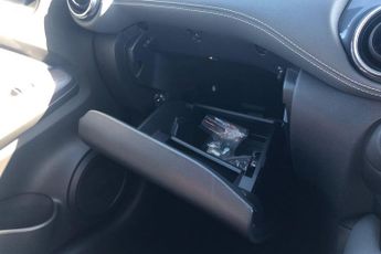 Nissan Juke 1.0 DiG-T Tekna 5dr DCT