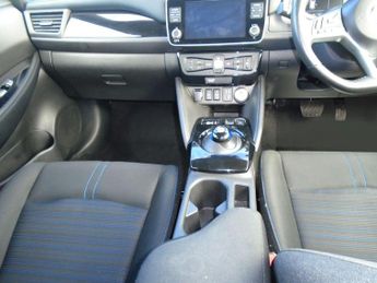 Nissan Leaf 39kWh N-Connecta Auto 5dr