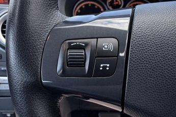 Vauxhall Corsa 1.4 16V SE Auto Euro 5 3dr