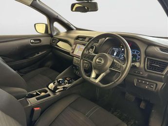 Nissan Leaf 39kWh N-Connecta Hatchback 5dr Electric Auto (150 ps)