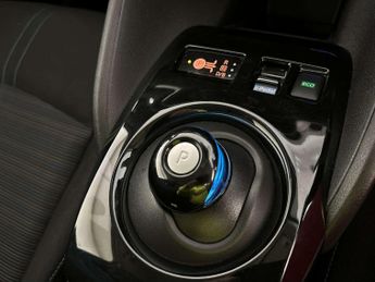 Nissan Leaf 39kWh N-Connecta Hatchback 5dr Electric Auto (150 ps)
