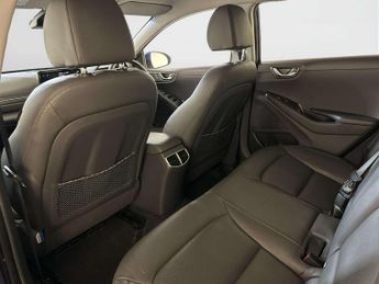 Hyundai IONIQ 38.3kWh Premium SE Hatchback 5dr Electric Auto (136 ps)