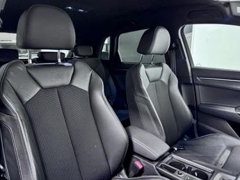 Audi Q3 1.5 TFSI CoD 35 Black Edition SUV 5dr Petrol S Tronic Euro 6 (s/