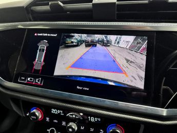 Audi Q3 1.5 TFSI CoD 35 Black Edition SUV 5dr Petrol S Tronic Euro 6 (s/