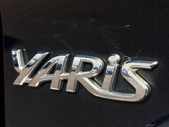 Toyota Yaris 1.5 VVT-h Design Hatchback 5dr Petrol Hybrid E-CVT Euro 6 (s/s) 