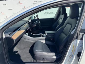 Tesla Model 3 Standard Range Plus Auto RWD 4dr