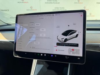 Tesla Model 3 Standard Range Plus Auto RWD 4dr