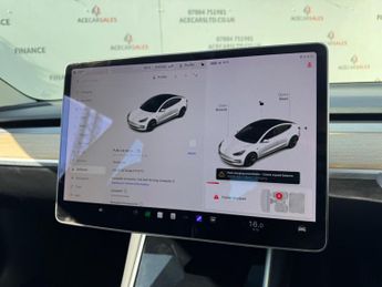 Tesla Model 3 Standard Range Plus Auto RWD 4dr