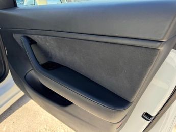 Tesla Model 3 Standard Range Plus Auto RWD 4dr