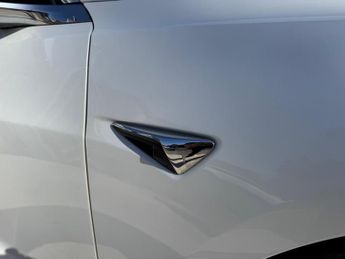 Tesla Model 3 Standard Range Plus Auto RWD 4dr