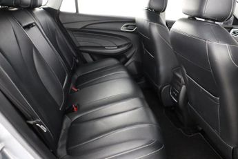 MG MG5 61.1kWh Exclusive Long Range Auto 5dr