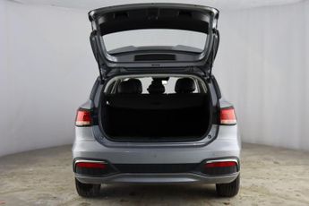 MG MG5 61.1kWh Exclusive Long Range Auto 5dr