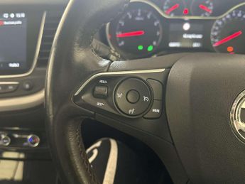 Vauxhall Grandland X 1.5 Turbo D BlueInjection Tech Line Nav SUV 5dr Diesel Manual Eu