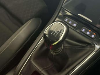 Vauxhall Grandland X 1.5 Turbo D BlueInjection Tech Line Nav SUV 5dr Diesel Manual Eu