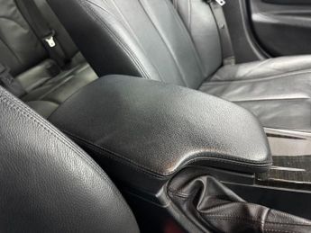 BMW 3 Series 2.0 320d Luxury Touring Auto xDrive Euro 5 (s/s) 5dr