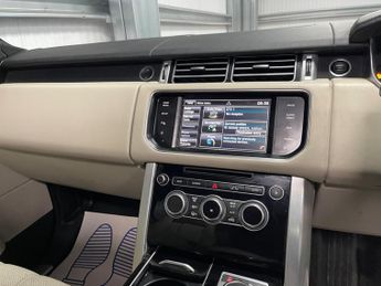 Land Rover Range Rover 3.0 TD V6 Vogue Auto 4WD Euro 5 (s/s) 5dr