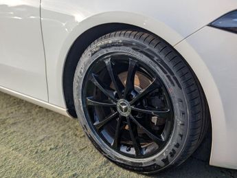 Mercedes-Benz A Class 1.5 A180d Sport (Executive) 7G-DCT Euro 6 (s/s) 5dr