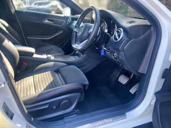Mercedes-Benz GLA 2.1 GLA220d AMG Line (Executive) 7G-DCT 4MATIC Euro 6 (s/s) 5dr