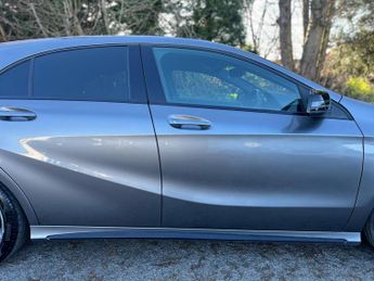 Mercedes-Benz A Class 2.0 A45 AMG SpdS DCT 4MATIC Euro 6 (s/s) 5dr