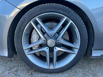 Mercedes-Benz A Class 2.0 A45 AMG SpdS DCT 4MATIC Euro 6 (s/s) 5dr