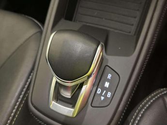 Renault Zoe R135 EV50 52kWh Iconic Hatchback 5dr Electric Auto (Boost Charge