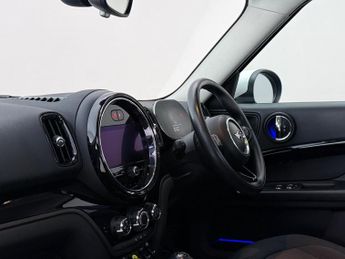 MINI Countryman 1.5 10kWh Cooper SE Classic Auto ALL4 Euro 6 (s/s) 5dr