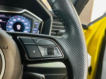 Audi A1 1.5 TFSI 35 S line Style Edition Sportback S Tronic Euro 6 (s/s)