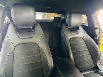 Mercedes-Benz C Class 2.0 C300d AMG Line (Premium) G-Tronic+ Euro 6 (s/s) 2dr