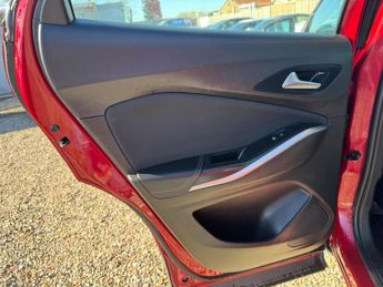Vauxhall Grandland X 1.2 Turbo SE Auto Euro 6 (s/s) 5dr