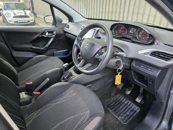 Peugeot 208 1.0 VTi Active Euro 5 5dr