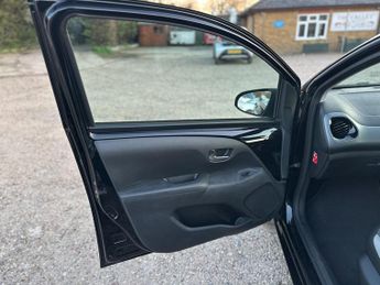 Toyota AYGO 1.0 VVT-i x-play x-shift Euro 6 5dr (Safety Sense)