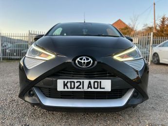 Toyota AYGO 1.0 VVT-i x-play x-shift Euro 6 5dr (Safety Sense)