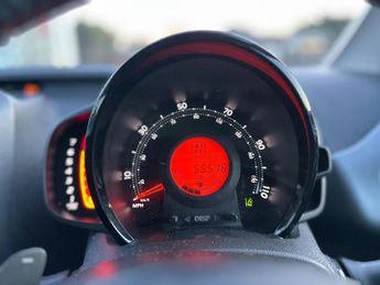 Toyota AYGO 1.0 VVT-i x-play x-shift Euro 6 5dr (Safety Sense)