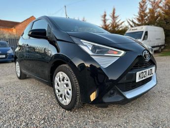 Toyota AYGO 1.0 VVT-i x-play x-shift Euro 6 5dr (Safety Sense)
