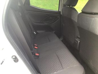 Toyota Yaris 1.5 Hybrid Design 5dr CVT