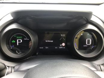 Toyota Yaris 1.5 Hybrid Design 5dr CVT
