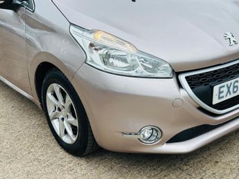 Peugeot 208 1.4 e-HDi Allure EGC Euro 5 (s/s) 5dr