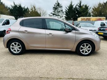 Peugeot 208 1.4 e-HDi Allure EGC Euro 5 (s/s) 5dr