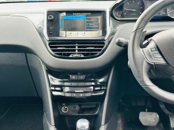 Peugeot 208 1.4 e-HDi Allure EGC Euro 5 (s/s) 5dr