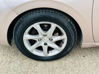 Peugeot 208 1.4 e-HDi Allure EGC Euro 5 (s/s) 5dr