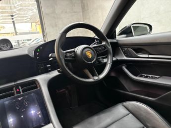 Porsche Taycan Performance 79.2kWh Auto RWD 4dr (11kW Charger)